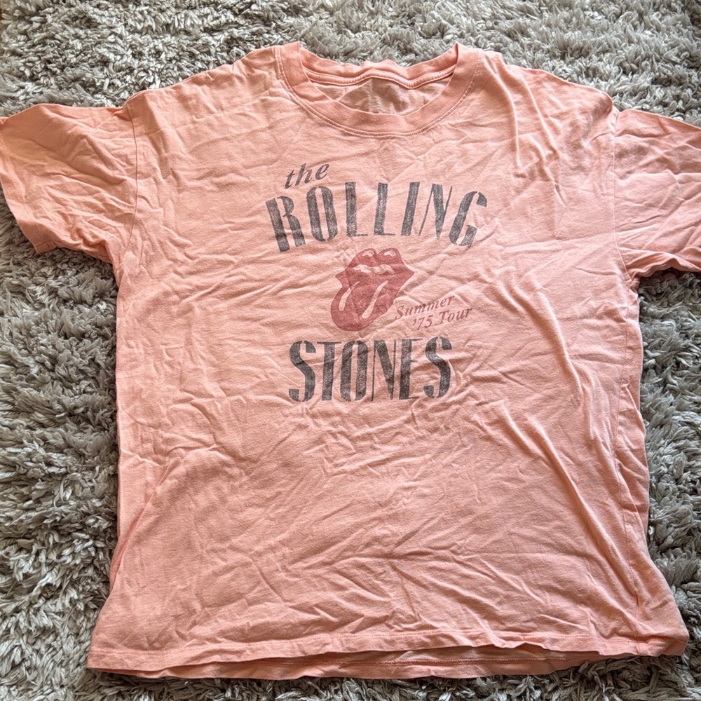 EUC American Eagle Outfitters Peachy Pink Rolling Stones Tee